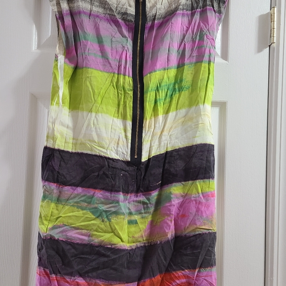 Dress - Picture 3 of 5